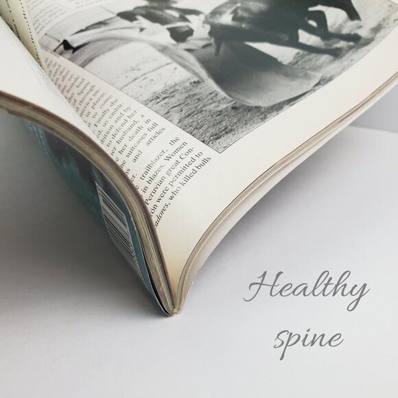 Sports Illustrated Swimsuit Magazine 1992 Kathy Ireland Tiger Woods Near Mint NM - Picture 8 of 10